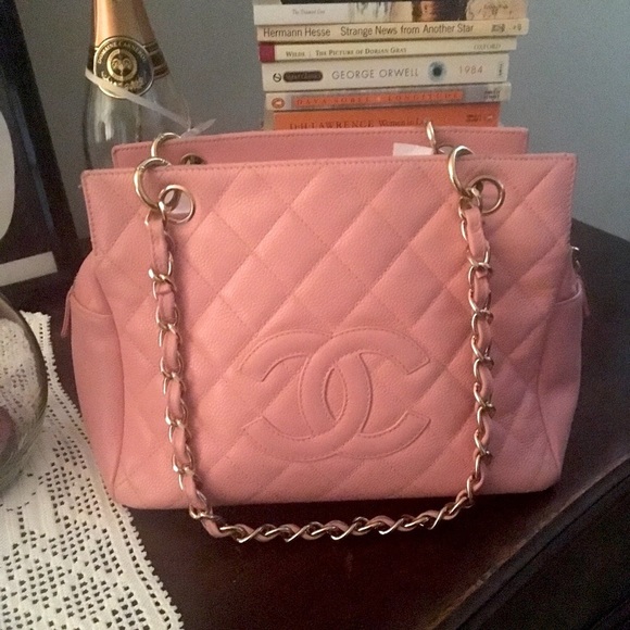 Gorgeous CHANEL bag - Picture 3 of 6